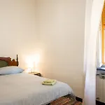 Center Foce-genova Habitación en casa particular