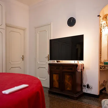 Center Foce-genova Habitación en casa particular *