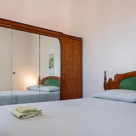 Homestay Center Foce-genova