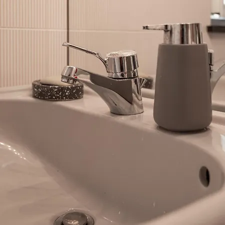 Center Foce-genova Homestay