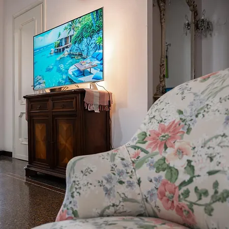 Quarto em Acomodações Particulares Center Foce-genova