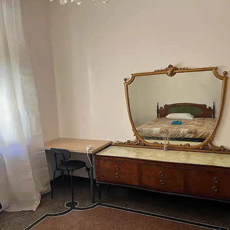Privatunterkunft Center Foce-genova *